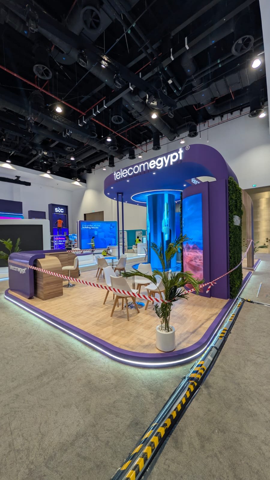 Telecom Egypt Futuristic Mega Island Pavilion Stand at Gitex by Infinity Exhibit